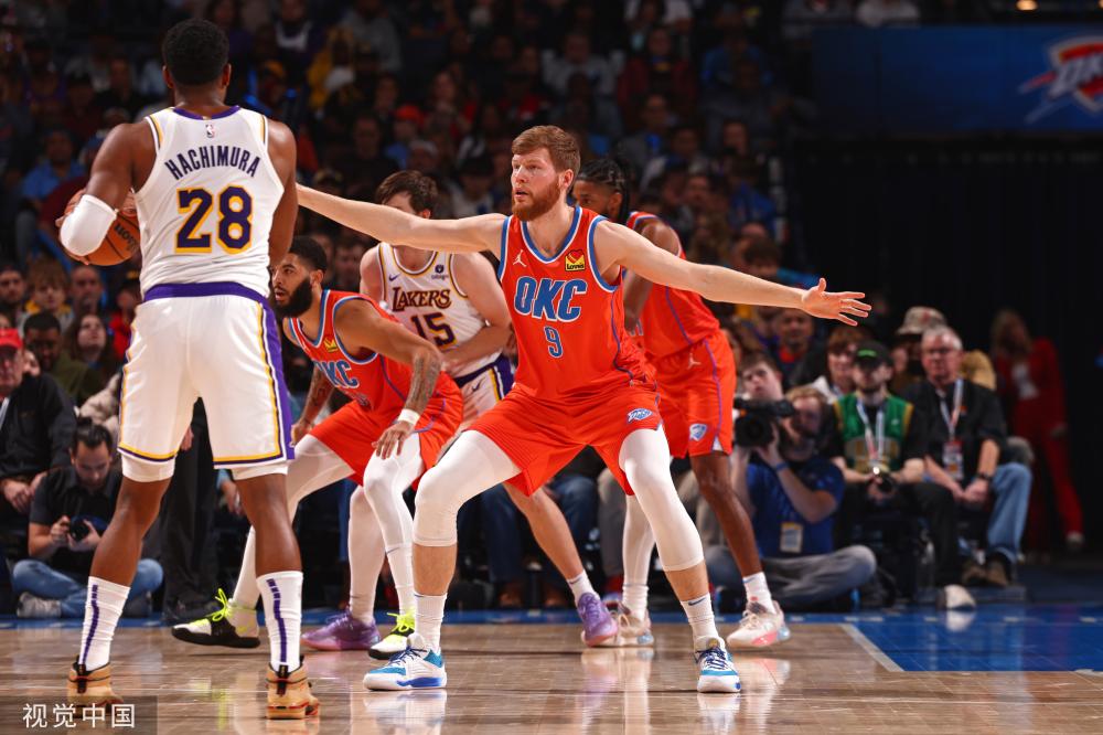 具備在更高 具備在更高